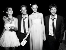 INTERNATIONAL PHOTO PRODUCTION