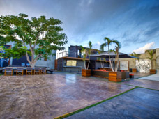 INTERNATIONAL RENTAL STUDIOS
