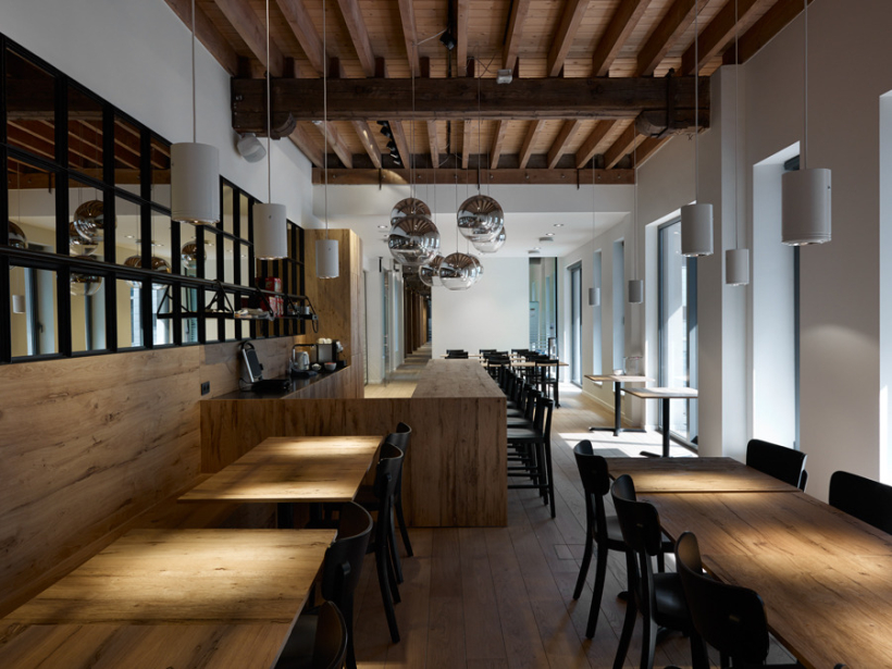 INTERIORS & EXTERIORS PHOTOGRAPHY