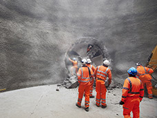 CORPORATE, INDUSTRIAL & ANNUAL REPORT PHOTOGRAPHY