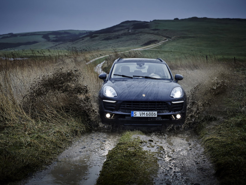 CARS & LANDSCAPE PHOTOGRAPHY + MOTION