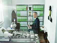 PHOTO POST PRODUCTION & CGI