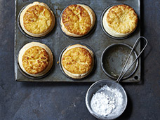 FOOD & DRINK PHOTOGRAPHY + MOTION