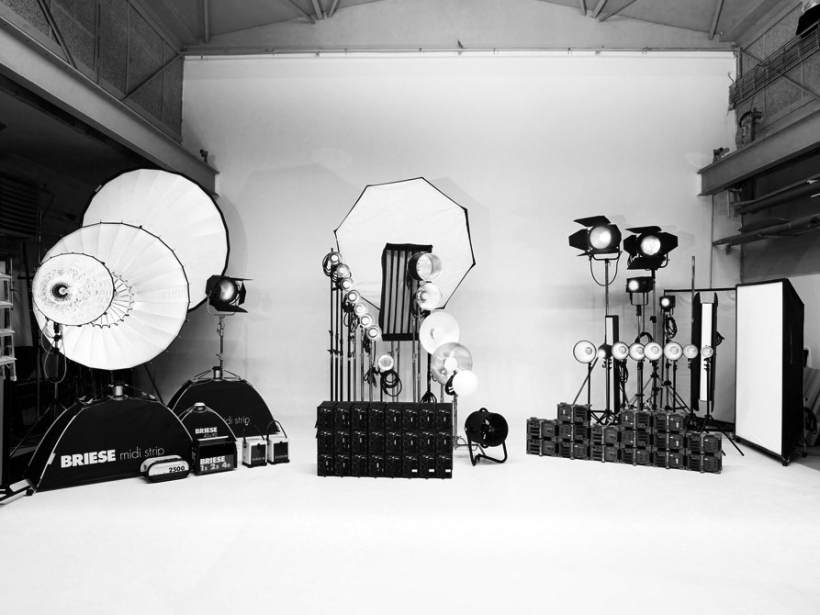 INTERNATIONAL RENTAL STUDIOS