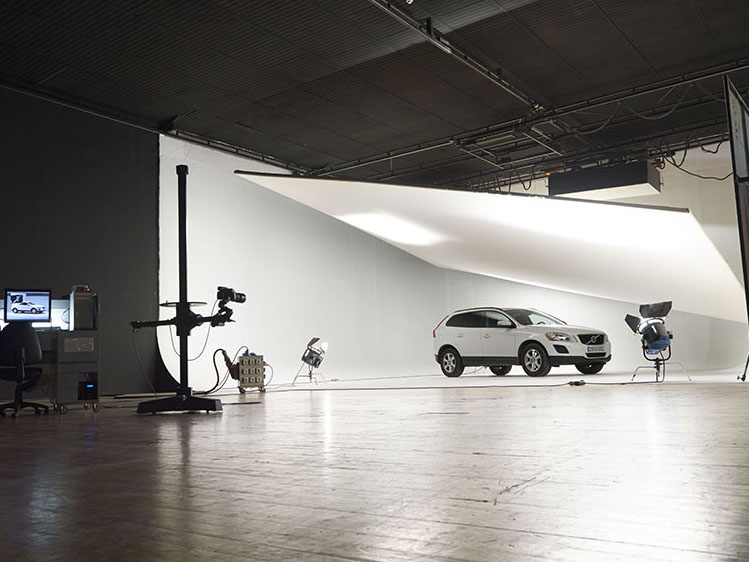 INTERNATIONAL RENTAL STUDIOS