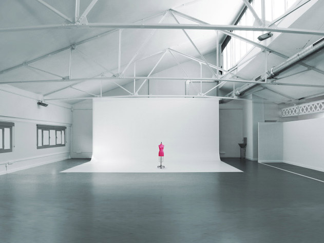INTERNATIONAL RENTAL STUDIOS